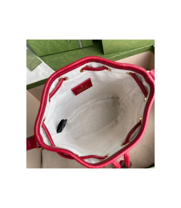 doraemon-x-gucci-mini-bucket-bag-10-a53b86154220.webp Doraemon x Gucci Mini Bucket Bag
