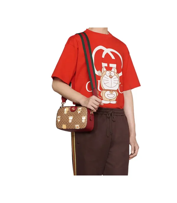 doraemon-x-gucci-small-shoulder-bag-1-d02e2795e12d.webp Gucci x Doraemon Small Shoulder Bag ‘Ebony’ 24cm
