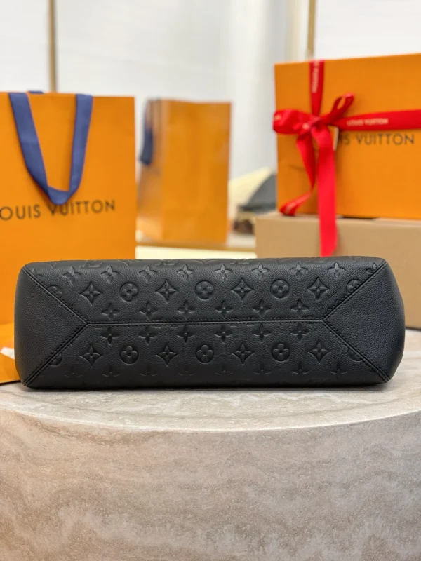 e98c3c18-2b1ca7ca0710.webp Louis Vuitton LV Anytime MM Monogram Empreinte Bag Black M14324 42cm/ 16.5in, Designer Handbags, Womens Purse, luxury bags