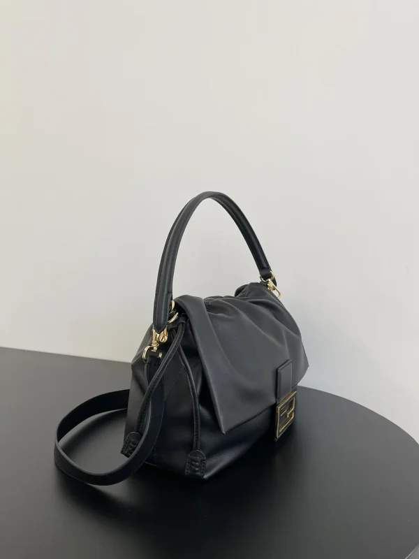 ea8cac90-1-e5997ae8feeb.webp Fendi Mamma Baguette Large Black Nappa Leather Bag 31.5cm