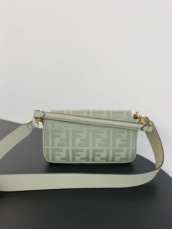 ea903a8d-51655cf26213.webp Fendi Baguette Leather Bag 26cm/ 10.2in