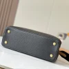 eb5a7016-9ba0ad999425.webp Louis Vuitton Capucines Mm Black 27Cm M59466, Designer Handbags, Womens Purse, luxury bags