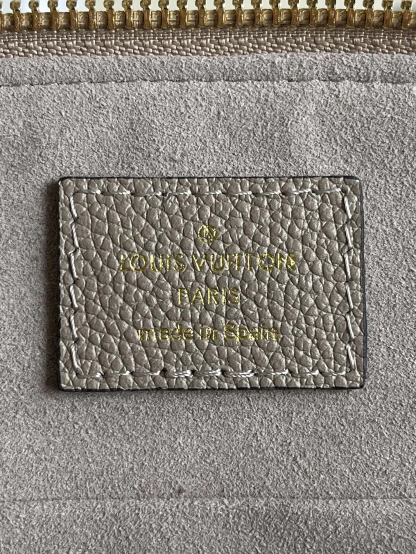 ee29cf0f-c8746a6d18fc.webp Louis Vuitton Petit Palais 29Cm Cr Me, Designer Handbags, Womens Purse, luxury bags