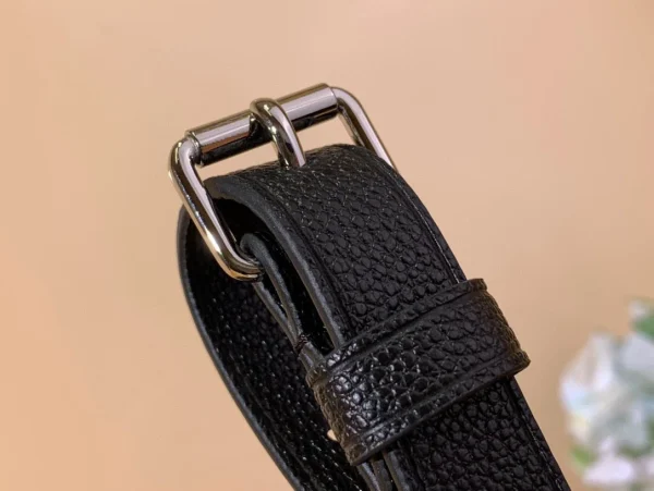 f26b5372-c770e5eb30e6.webp Louis Vuitton Marelle Tote Mm 30Cm Black, Designer Handbags, Womens Purse, luxury bags