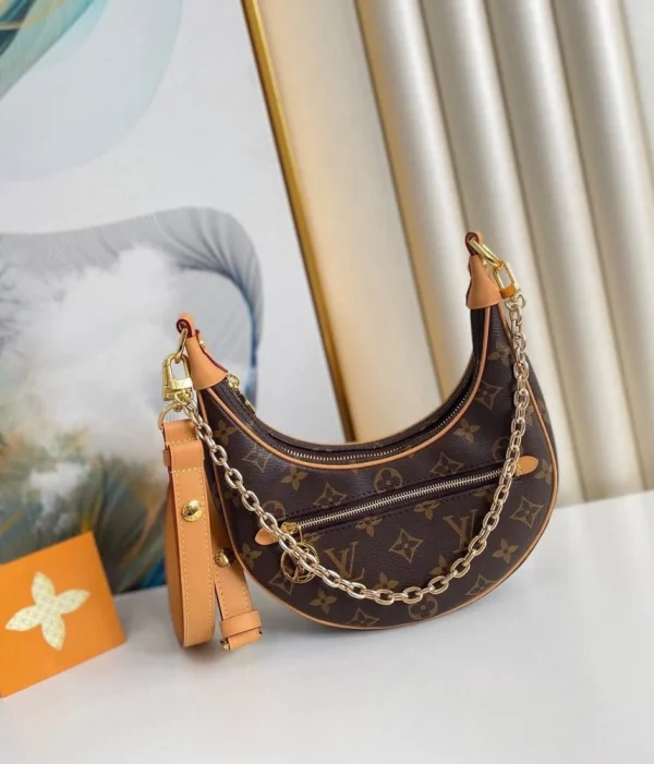 f83f06cdceef3a5464965868aee3c9b7-1fae702265d4.webp Louis Vuitton Loop Bag Monogram Canvas M81098 23cm/9.1in, Designer Handbags, Womens Purse, luxury bags