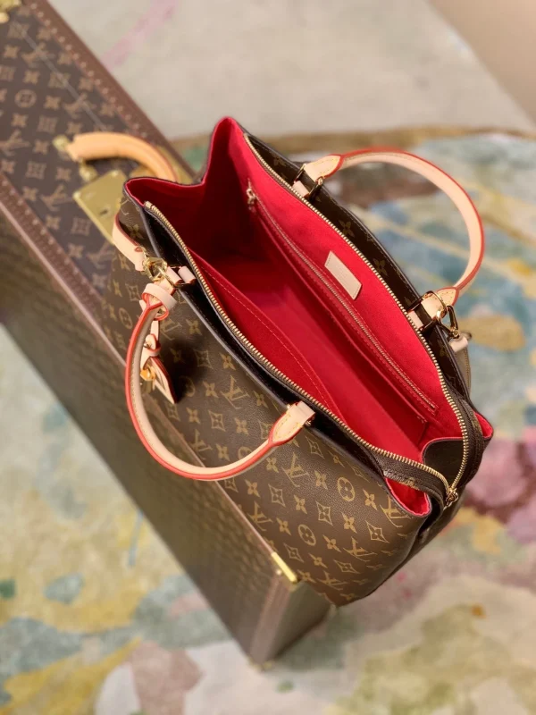 g_ecc7635a-1db6-45b5-a552-bf9f973fdc5f-e52690b2225c.webp Louis Vuitton Grand Palais 34Cm, Designer Handbags, Womens Purse, luxury bags