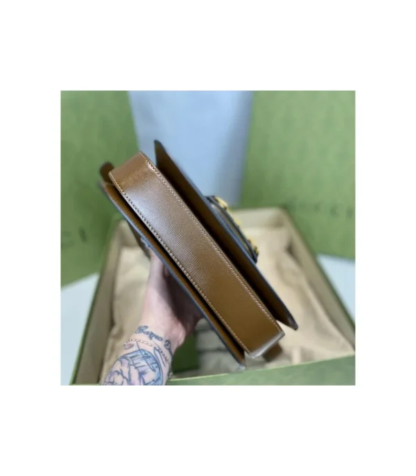 gucci-1955-horsebit-brown-gg-supreme-canvas-shoulder-bag-14-bbd18f6f4dae.webp Gucci 1955 Horsebit Brown GG Supreme Canvas Shoulder Bag 25cm