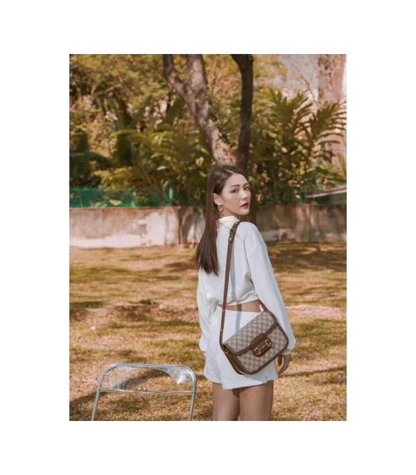 gucci-1955-horsebit-brown-gg-supreme-canvas-shoulder-bag-4-ff0a1cce0364.webp Gucci 1955 Horsebit Brown GG Supreme Canvas Shoulder Bag 25cm