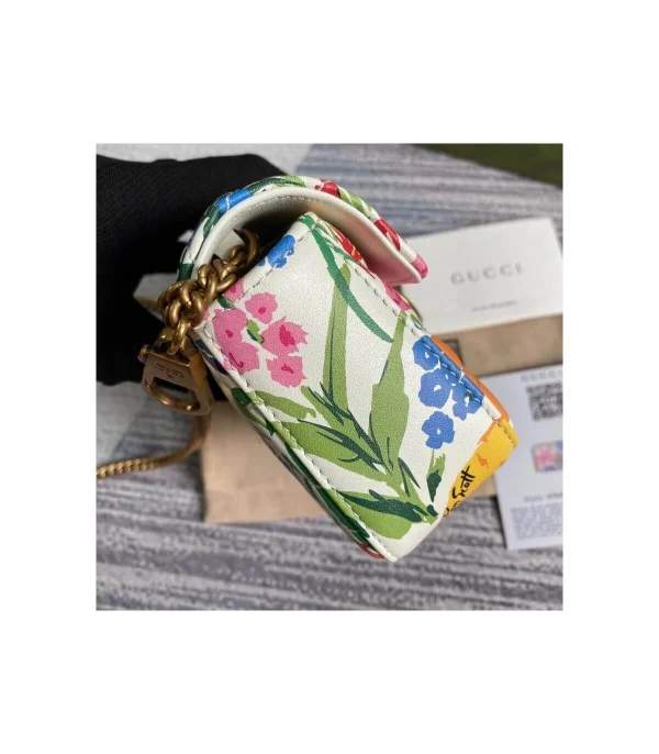 gucci-gg-marmont-ken-scott-print-super-mini-bag-4-2964e6112001.webp Gucci GG Marmont Ken Scott Print Super Mini Bag