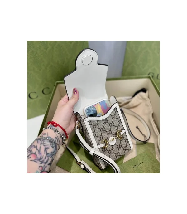 gucci-gg-supreme-horsebit-1955-mini-bag-white-7-ed65646812ce.webp Gucci GG Supreme Horsebit 1955 Mini Bag White