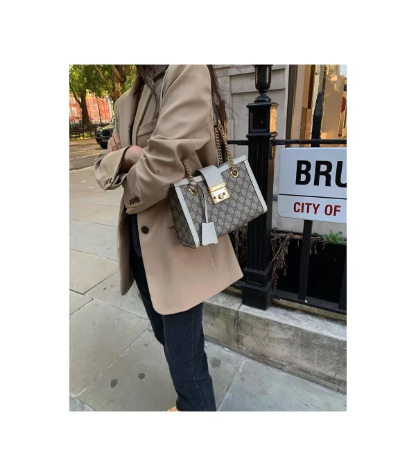 gucci-gg-supreme-padlock-small-shoulder-bag-white-2-a231666bff31.webp Gucci GG Supreme Padlock Small Shoulder Bag White