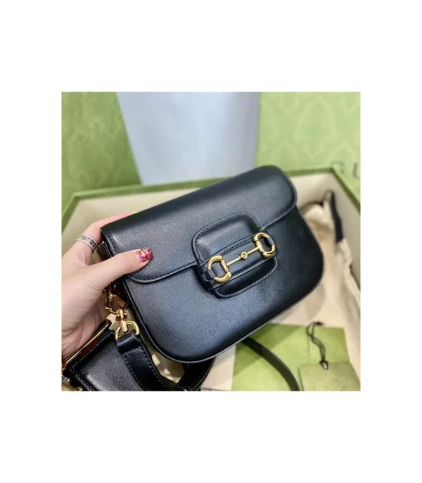 gucci-horsebit-1955-mini-bag-in-black-leather-19-dc08e4e0553e.webp Gucci Horsebit 1955 Mini Bag in Black Leather 20.5cm/8.1in