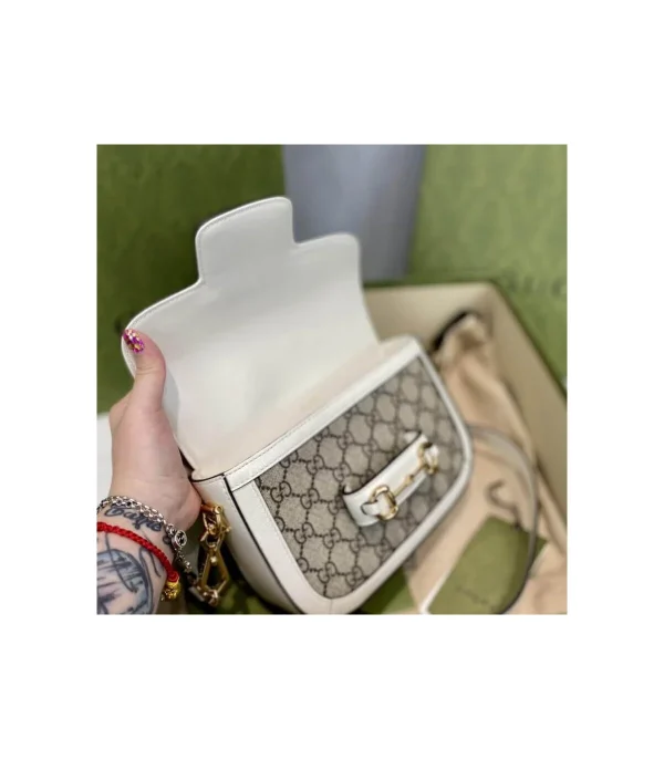 gucci-horsebit-1955-mini-bag-in-gg-supreme-white-10-239fe5f608e6.webp Gucci Horsebit 1955 Mini Bag in GG Supreme White 20.5cm