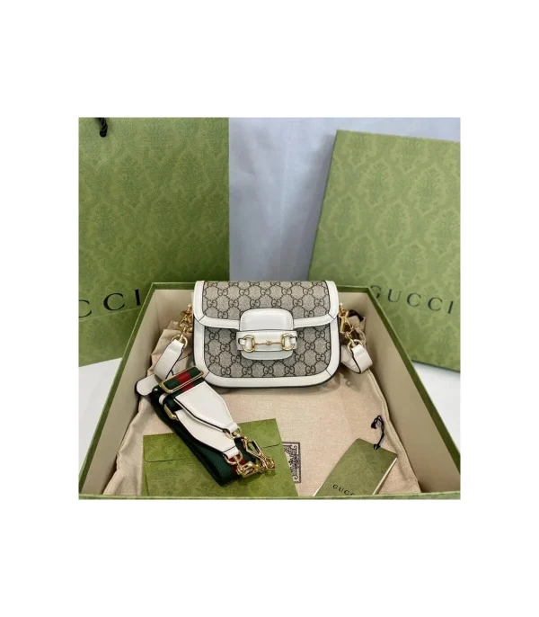 gucci-horsebit-1955-mini-bag-in-gg-supreme-white-2-8b8bb500ba03.webp Gucci Horsebit 1955 Mini Bag in GG Supreme White 20.5cm