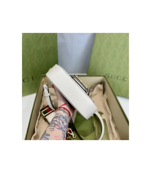 gucci-horsebit-1955-mini-bag-in-white-leather-10-cfe6f8a5ddc4.webp Gucci Horsebit 1955 Mini Bag in White Leather 20.5cm/8.1in