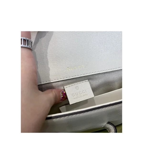 gucci-horsebit-1955-mini-bag-in-white-leather-13-4798f39e0517.webp Gucci Horsebit 1955 Mini Bag in White Leather 20.5cm/8.1in