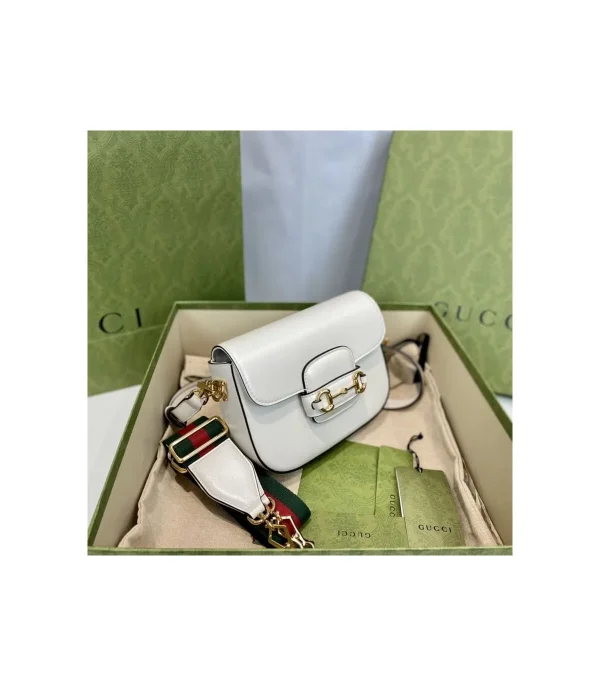 gucci-horsebit-1955-mini-bag-in-white-leather-6-07a122573665.webp Gucci Horsebit 1955 Mini Bag in White Leather 20.5cm/8.1in