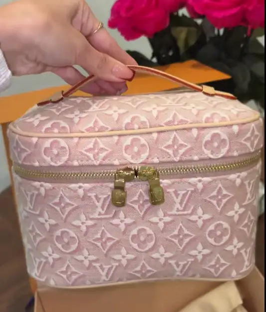 image-59-02629a40dcab.webp Louis Vuitton Nice Mini Bag Rose Ruby Pink 20cm M29667