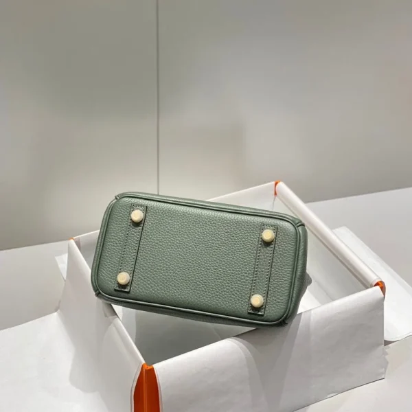 img_43e90bff_20240903_i1725366737_3071_8_jpg-3a0a5f02345e.webp Hermes Birkin 20Cm Vert Amande Togo Leather Gold Hardware