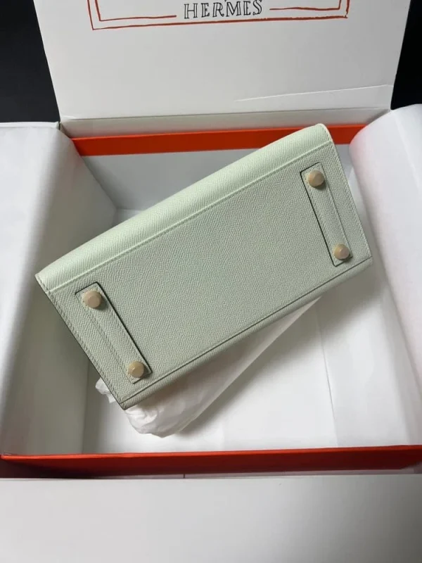 img_8367430d_20231112_i1699734369_8421_3_jpg-d789a7c4f126.webp Hermes Birkin Sellier Vert Fizz Epsom Leather Gold Hardware