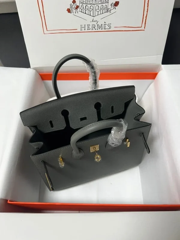 img_8367430d_20231112_i1699734872_9345_8_jpg-b5e9fed31296.webp Hermes Birkin Sellier Girs Etan Epsom Leather Gold Hardware