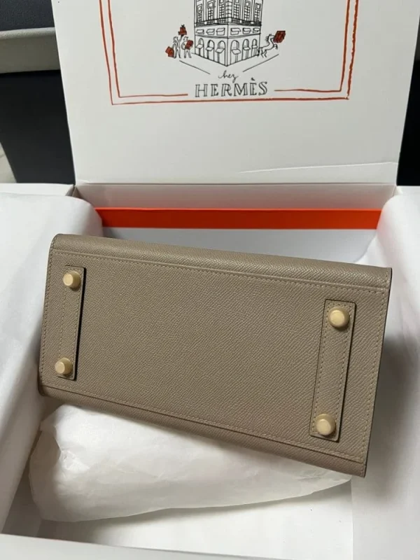 img_8367430d_20231112_i1699734944_8694_5_jpg-a057c7f23424.webp Hermes Birkin Sellier Etoupe Grey Epsom Leather Gold Hardware