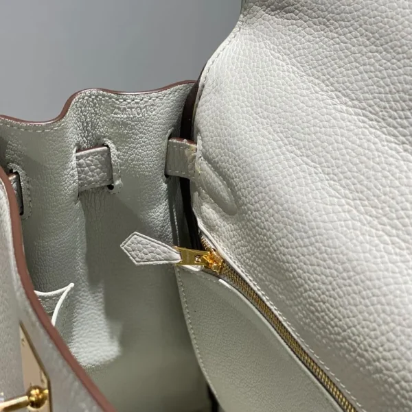 imgi_19_51b5c795-d0598ff9a384.webp Hermes Kelly 25 Bag In Gris Perle Epsom Leather For Women 25cm/10in