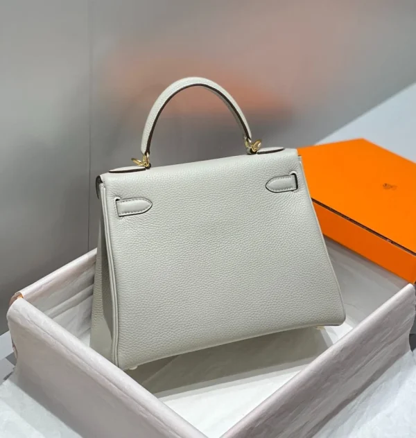 imgi_19_54c72915-d3e49a50679f.webp Hermes Kelly 25 Bag In Gris Perle Epsom Leather For Women 25cm/10in