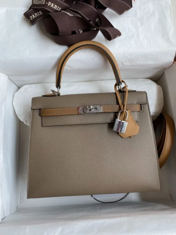 imgi_21_236431ec-7b75d3451de4.webp Hermes Kelly 25 Bag In Greige Epsom Leather For Women 25cm/10in