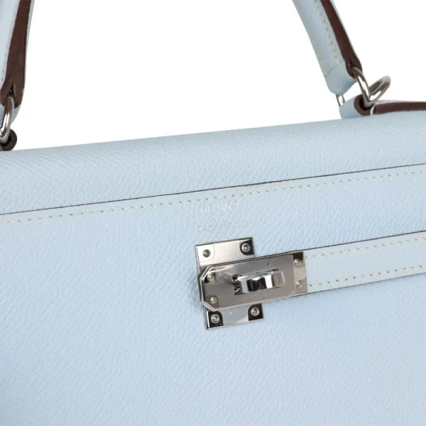imgi_38_H-K-121522-5-VP-08-646712badb4b.webp Hermes Kelly 25 Bag In Mist Blue Epsom Leather For Women 25cm/10in