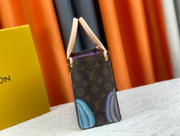 kxA0mB8-7771632f5d4d.webp Louis Vuitton X Yayoi Kusam Onthego 25Cm M46466, Designer Handbags, Womens Purse, luxury bags