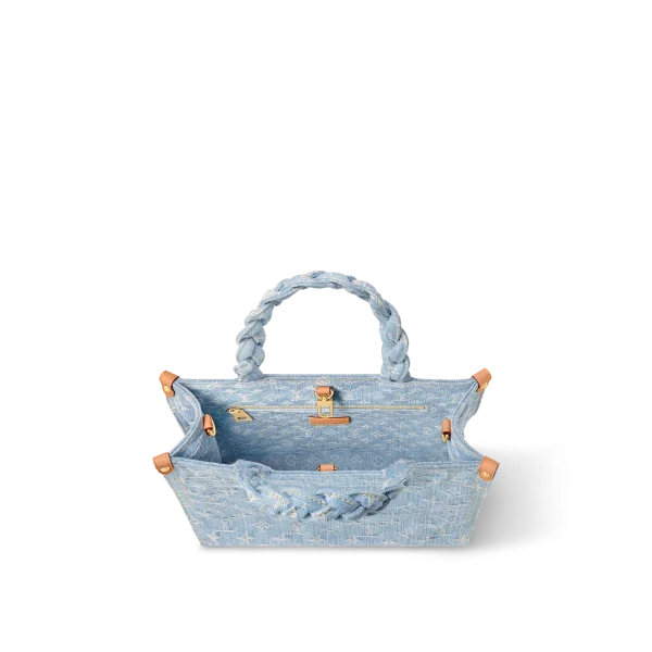 louis-vuitton-let-go-pm-M24897_PM1_Interior-view-d34df67736e9.webp Let Go PM
