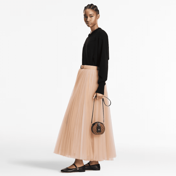 louis-vuitton-mini-boite-chapeau-M83614_PM1_Worn_20view-422284132d7d.webp Louis Vuitton Mini Boite Chapeau Monogram Reverse – Women – Small Leather Goods 13cm, Designer Handbags, Womens Purse, luxury bags