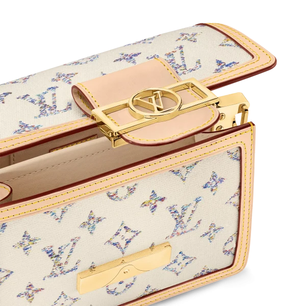 louis-vuitton-mini-dauphine-M24841_PM1_Interior2-view-fd5e90f95d69.webp Mini Dauphine