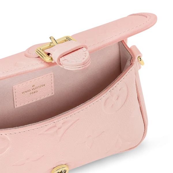 louis-vuitton-nano-diane-M83566_PM1_Interior2-view-6754cd309847.webp Nano Diane