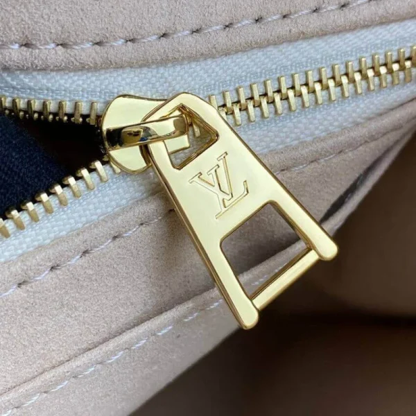 louis-vuitton-onthego-mm-m46128-m46060-7-4cf920b11159.webp Louis Vuitton Onthego MM Tote Monogram Empreinte ‘Kaki Beige’ 35cm, Designer Handbags, Womens Purse, luxury bags