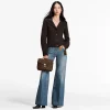louis-vuitton-pochette-metis-M44875_PM1_Worn_20view-8dfa9ddf6ffc.webp Louis Vuitton Louis Vuitton Pochette Mtis 25cm, Designer Handbags, Womens Purse, luxury bags