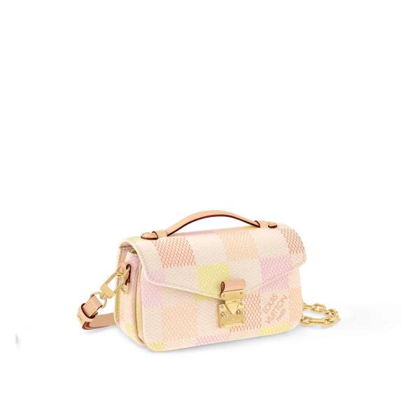 louis-vuitton-pochette-metis-east-west-N40749_PM1_Side-view-25c874e1feb5.webp Pochette Métis East West