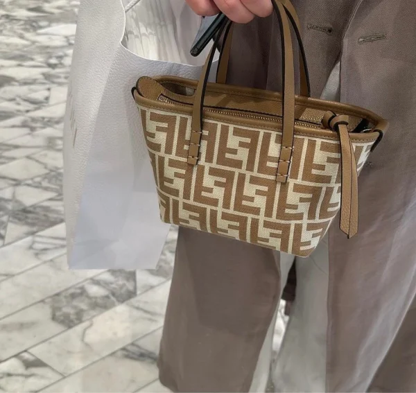 mini_handbag_cream_1725803222_7102ecaa_progressive-1-78fcf743bd7c.webp Fendi Roll FF Beige Jacquard Mini Bag 16cm