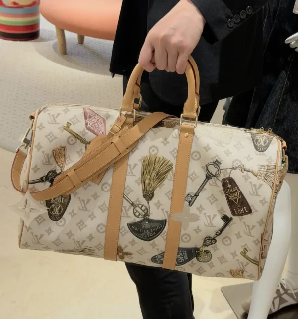 org-2-095d8c8b20ac.webp Louis Vuitton Keepall Bandoulière bag 45cm M28780