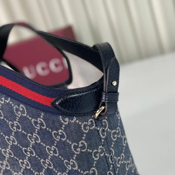 photo_6258002895324696843_y-c764edb88662.webp Gucci Giglio GG Denim Tote Bag 25cm/9.8in